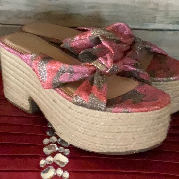 Coral Glitter Platform Sandal - Picture 3 of 9